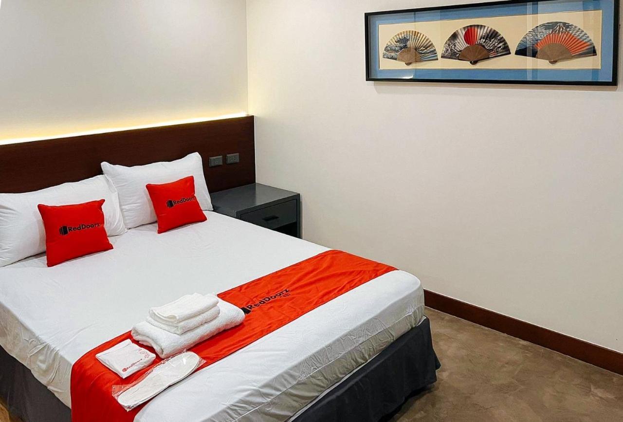 Reddoorz Plus @ Toshiko Boutique Hotel Koronadal City Екстериор снимка