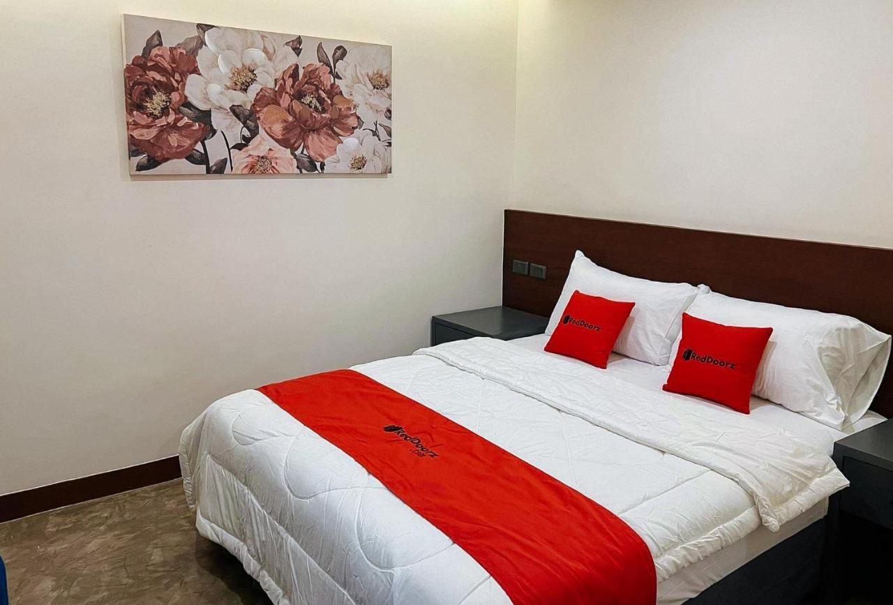Reddoorz Plus @ Toshiko Boutique Hotel Koronadal City Екстериор снимка