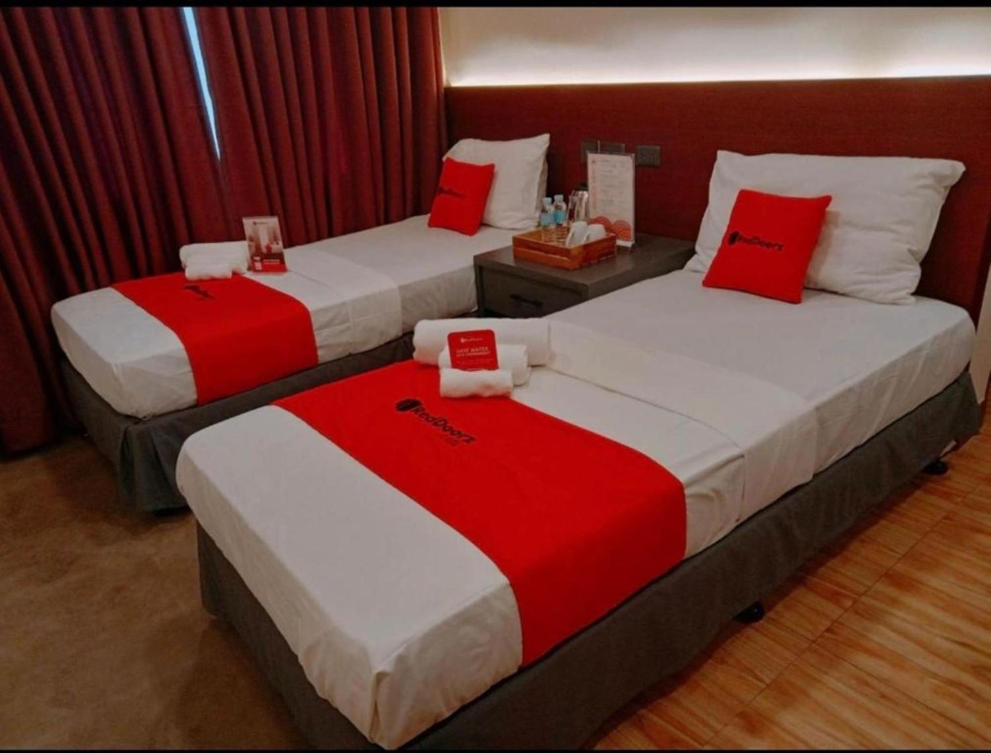 Reddoorz Plus @ Toshiko Boutique Hotel Koronadal City Екстериор снимка